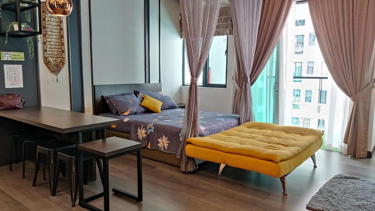 Hidayah Homestay Near Ukm And Ktm Station With High Speed Wifi - Pool & River View Банги Екстериор снимка