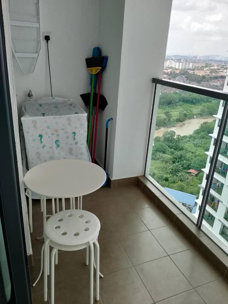 Hidayah Homestay Near Ukm And Ktm Station With High Speed Wifi - Pool & River View Банги Екстериор снимка